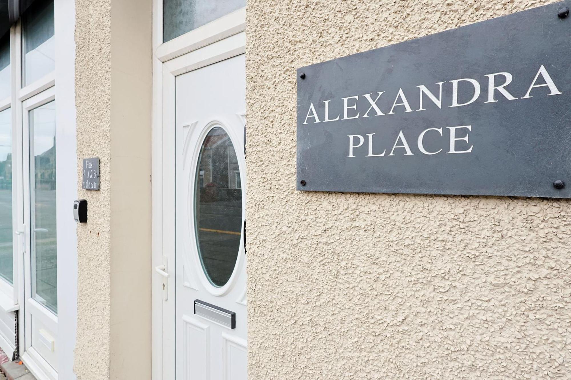 Alexandra Studio Gorseinon Bagian luar foto